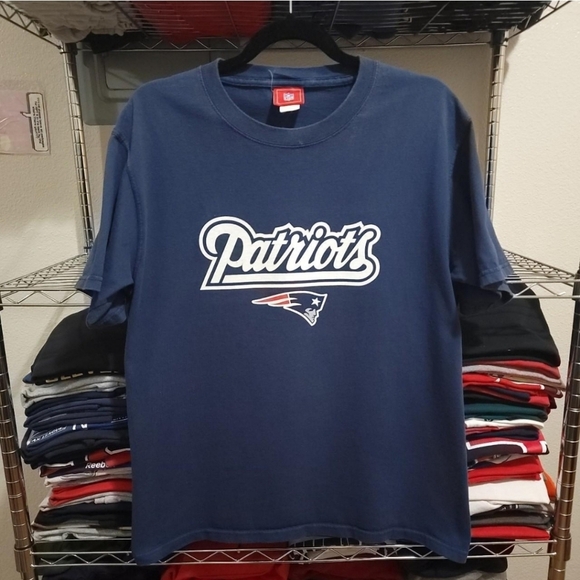New England Patroits Men's Size XL Navy Blue Graphic Print t-shirt - Picture 1 of 3